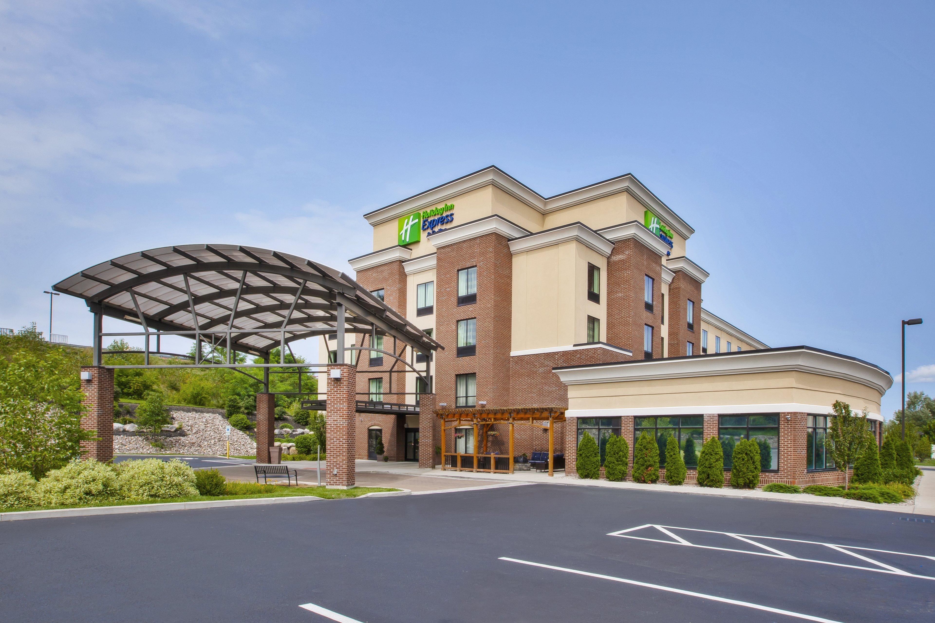 Holiday Inn Express & Suites Geneva Finger Lakes By Ihg Exterior foto