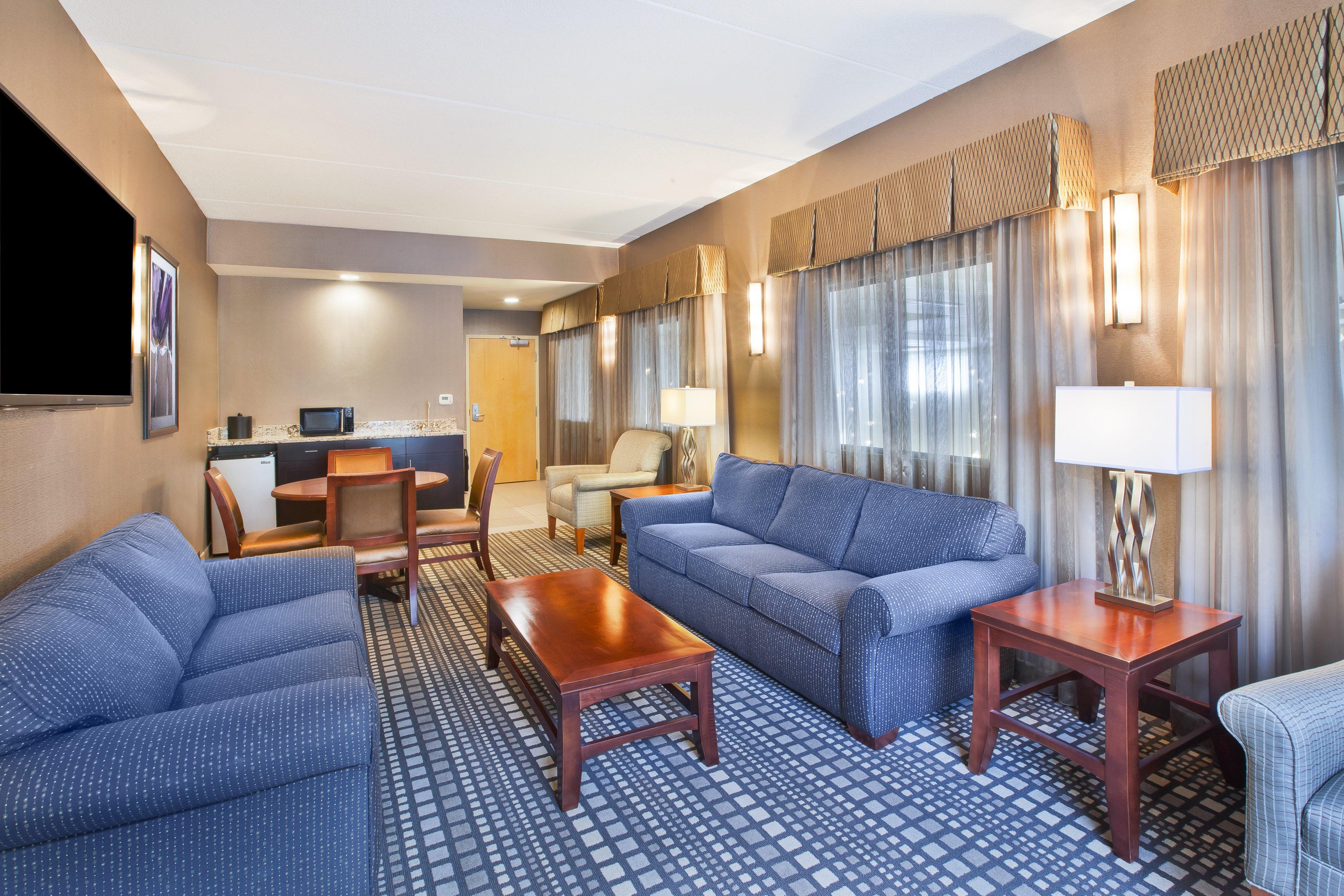 Holiday Inn Express & Suites Geneva Finger Lakes By Ihg Exterior foto