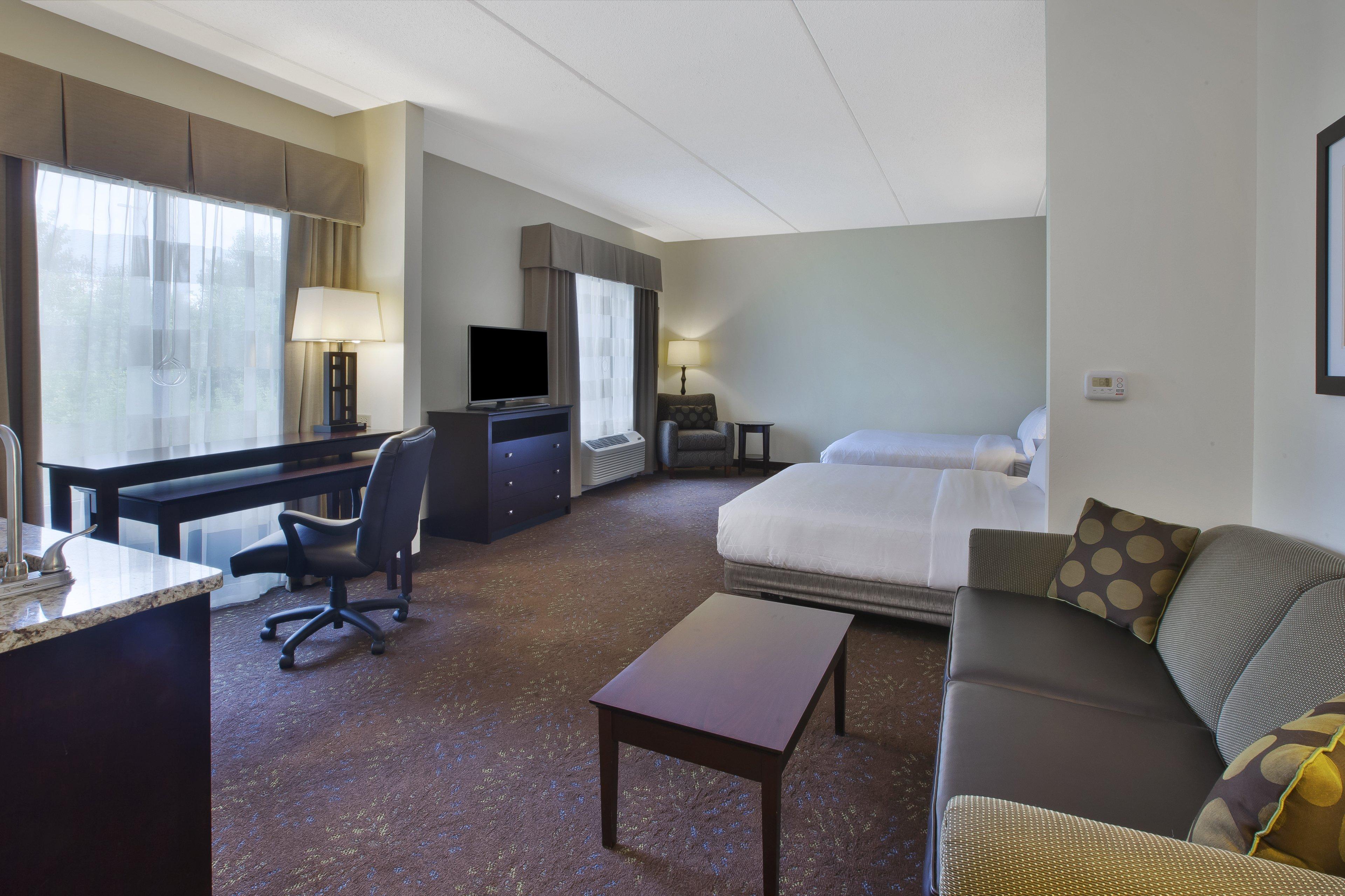 Holiday Inn Express & Suites Geneva Finger Lakes By Ihg Exterior foto