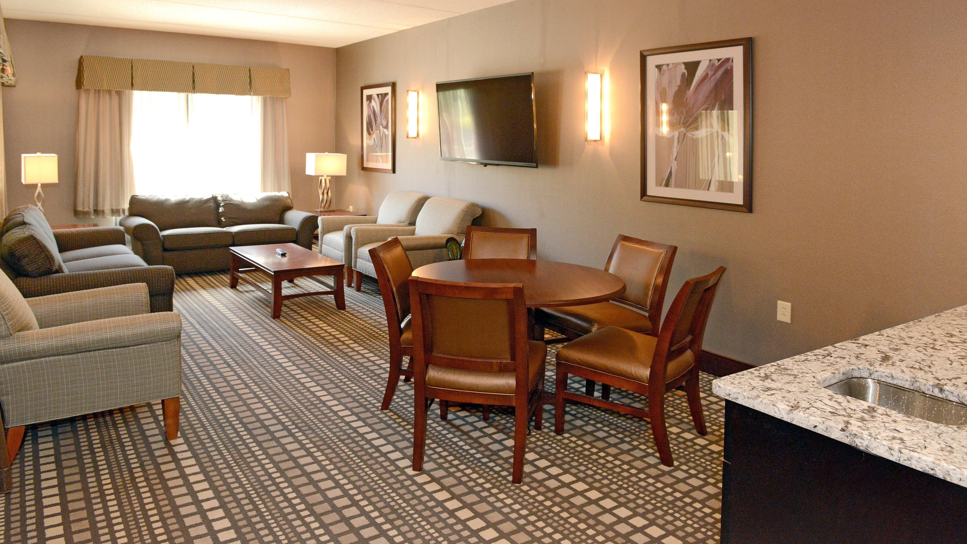 Holiday Inn Express & Suites Geneva Finger Lakes By Ihg Exterior foto